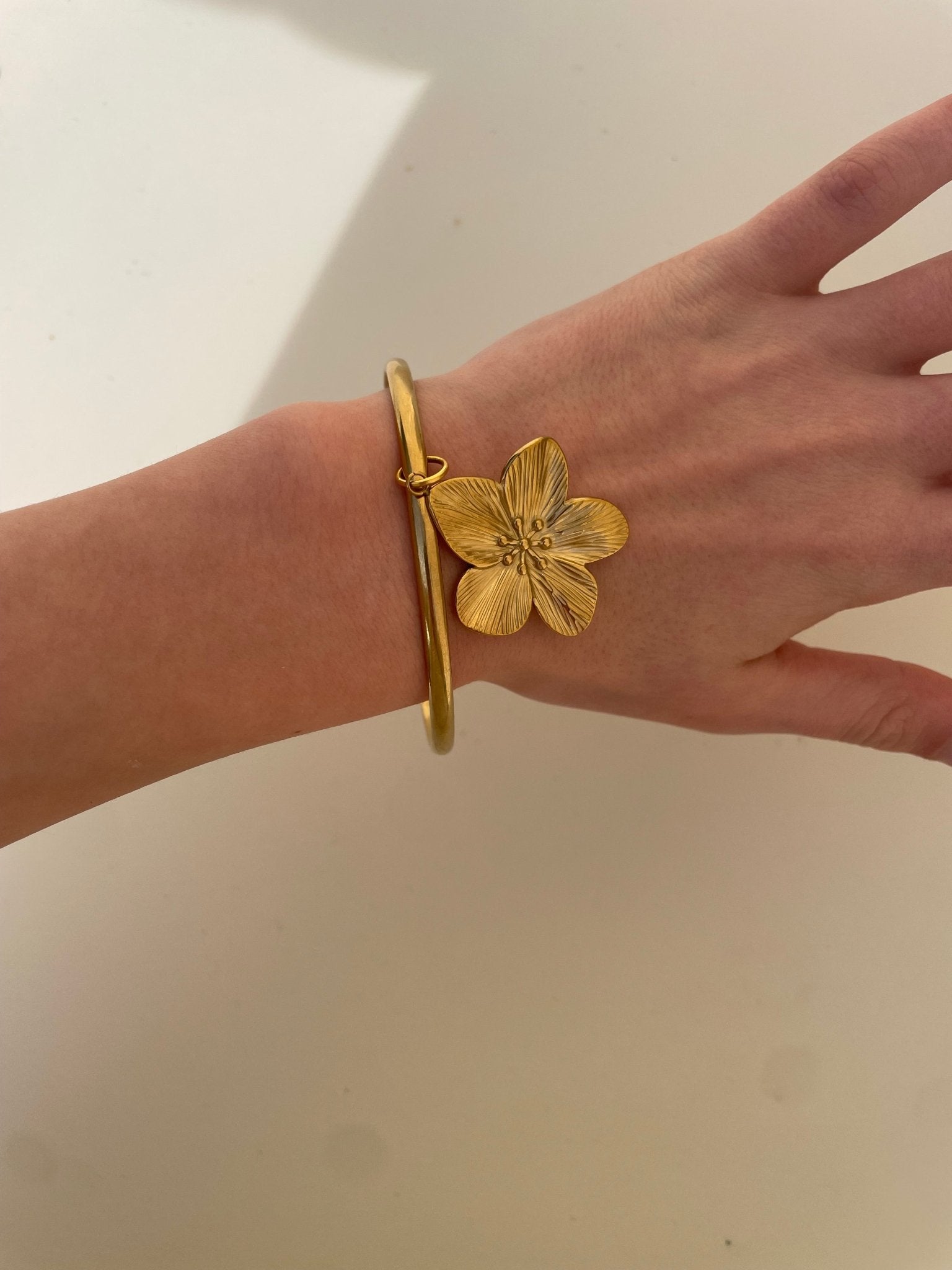 𝐉𝐨𝐧𝐜 𝐉𝐮𝐥𝐢𝐚 - MY.JEWELS.FOR.YOU